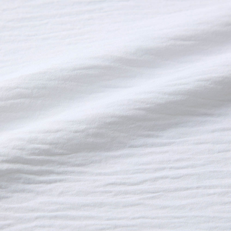 やわらかで落ち感のある素材