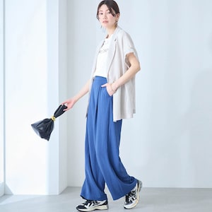モデル身長167cm／M・股下66cm ※写真は撮影用のため股下+6cmになります。