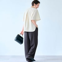 モデル身長168cm／M・股下66cm ※写真は撮影用のため股下+6cmになります。