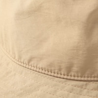 つば部分はUVカット率99.9%素材