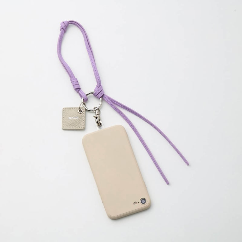 ※スマートフォンケースは付属しません