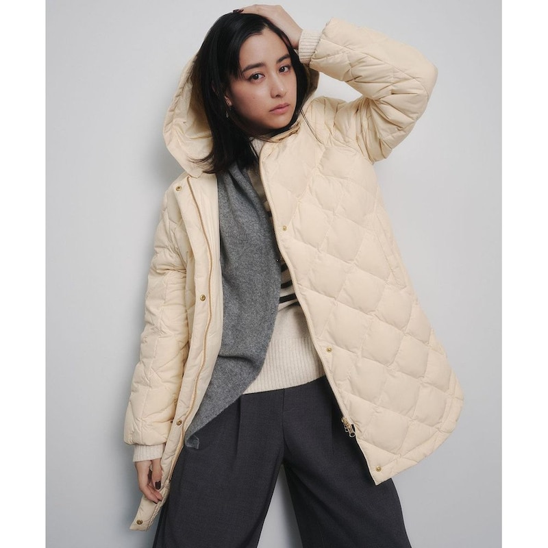 ライトイエロー