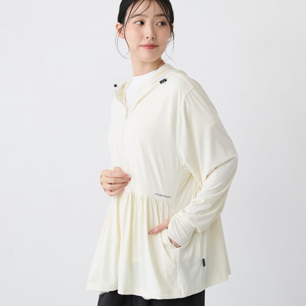 モデル身長168cm／Mサイズ