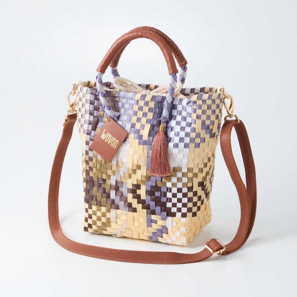 取り外し可能なロングショルダー付き