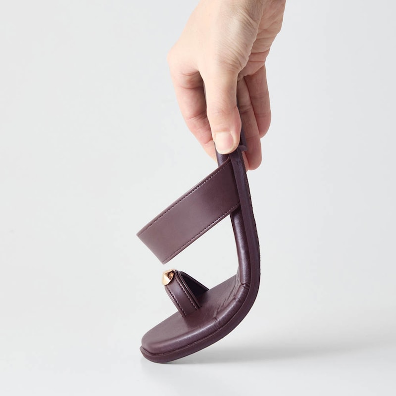 ソールにしなりがあるのでラクに歩ける