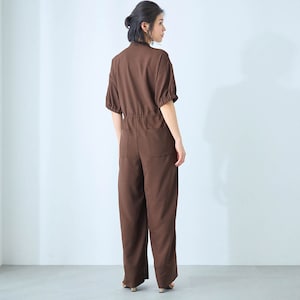 モデル身長168cm／M ※写真は撮影用のため総丈+8cmになります。