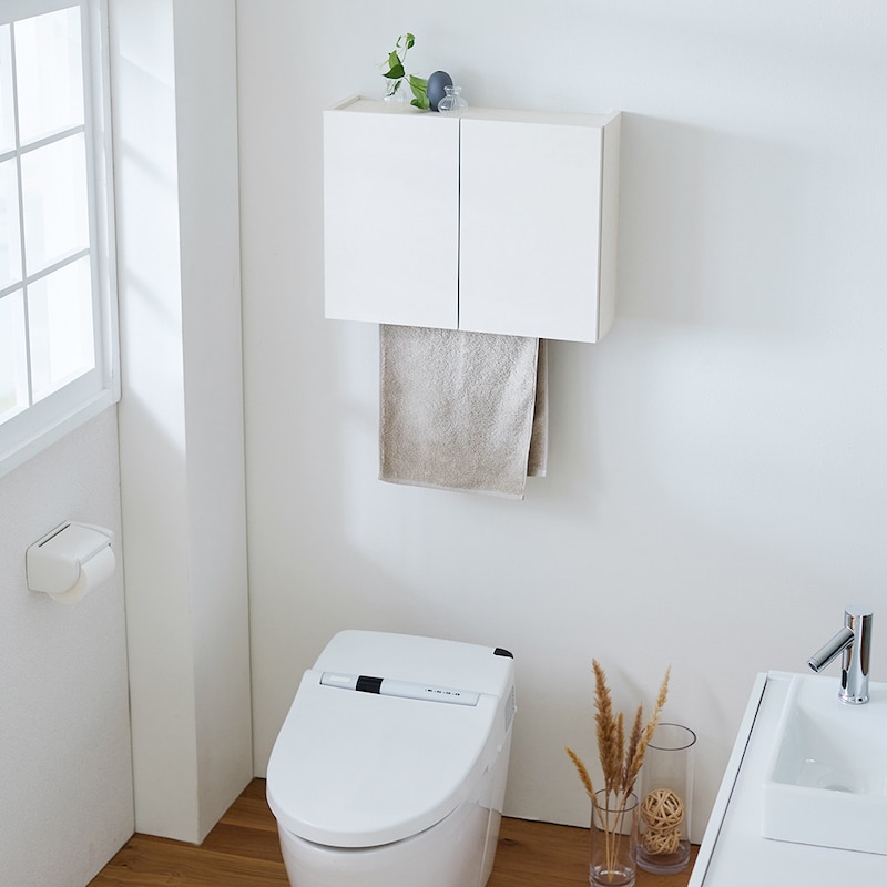 トイレでトイレットペーパーや掃除用品を収納／ハンガーバー