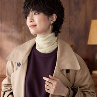 肌寒い日にはタートルネックの代わりにも