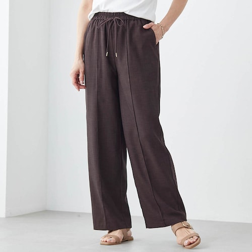 麻調素材のセミワイドパンツ
