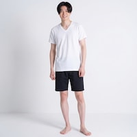 モデル身長178cm Lサイズ着用