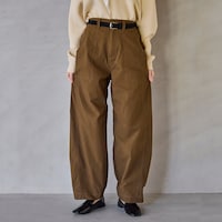 ブラウン