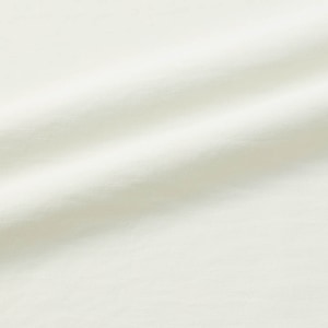 ほど良いツヤ感のある素材