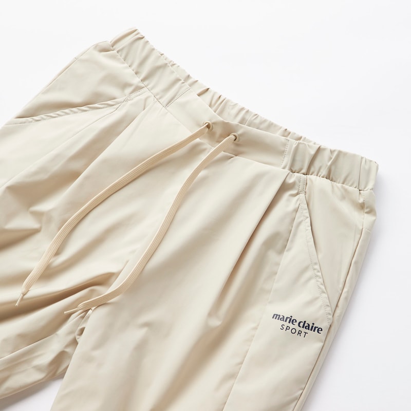 左右ポケット付き