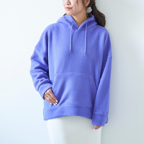 ライトボアフリース素材のフードプルパーカ
