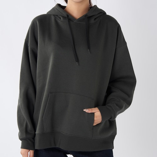 ロゴ入りフードプルパーカ