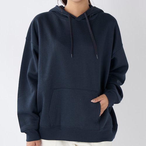 ロゴ入りフードプルパーカ