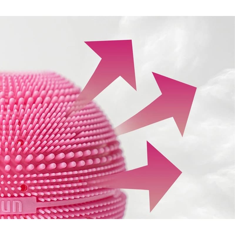 60個のエアホールから水を拭きだしながら汚れをしっかり除去