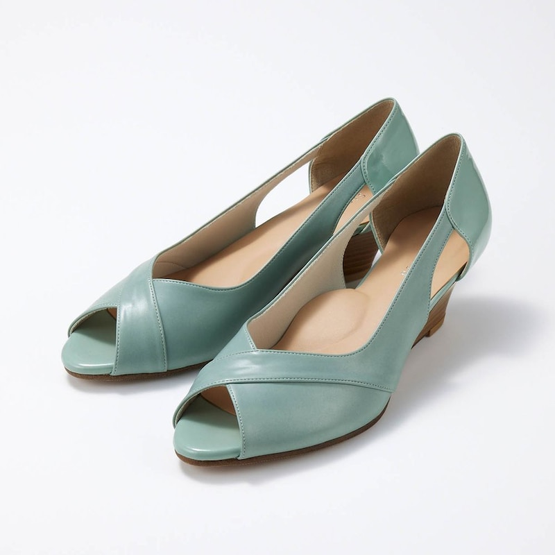 グレイッシュグリーン