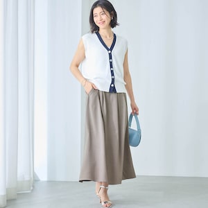 モデル身長168cm／M ※写真は撮影用のため総丈+6cmになります。