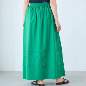 モデル身長168cm／M ※写真は撮影用のため総丈+6cmになります。