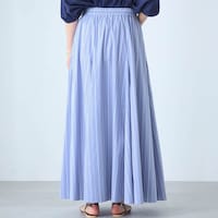モデル身長168cm／M ※写真は撮影用のため総丈+6cmになります。