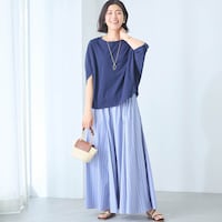 モデル身長168cm／M ※写真は撮影用のため総丈+6cmになります。