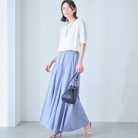 モデル身長167cm／M ※写真は撮影用のため総丈+6cmになります。