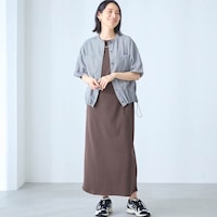 モデル身長168cm／M ※写真は撮影用のため身丈+6cmになります。