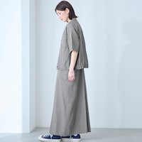 モデル身長167cm／M ※写真は撮影用のため着丈+6cmになります。
