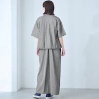 モデル身長167cm／M ※写真は撮影用のため着丈+6cmになります。