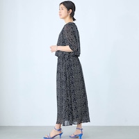 モデル身長168cm／M ※写真は撮影用のため着丈+7cmになります。