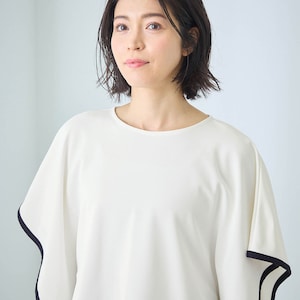 袖と身頃が一体化したリラックス感のある着心地