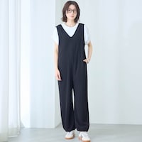 モデル身長167cm／M ※写真は撮影用のため総丈+5cmになります。