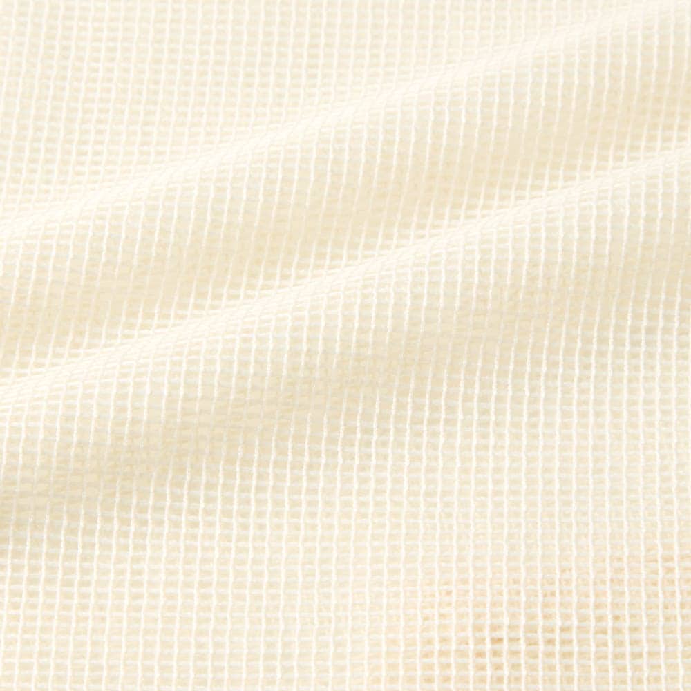 メッシュ素材で立体感もキープ