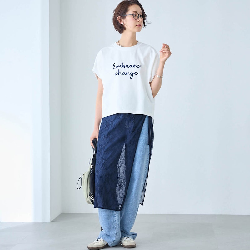モデル身長168cm／S～M ※写真は撮影用のため総丈+6cmになります。