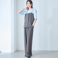 モデル身長167cm／M ※写真は撮影用のため股下+6cmになります。