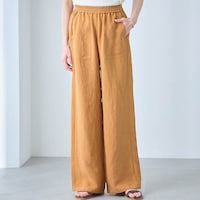 モデル身長167cm／M ※写真は撮影用のため股下+6cmになります。