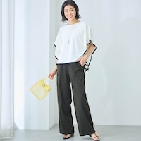 モデル身長168cm／M ※写真は撮影用のため股下+6cmになります。