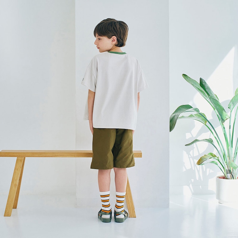 カーキ／モデル身長130㎝・130サイズ着用