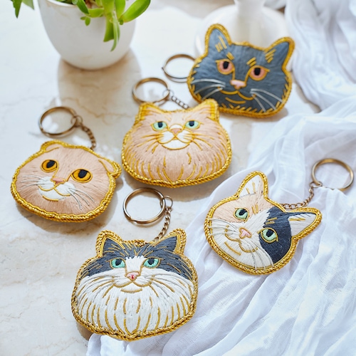 ねこのザリ刺繍キーホルダー
