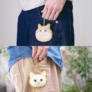 ポケットから除く姿にもきゅんとする