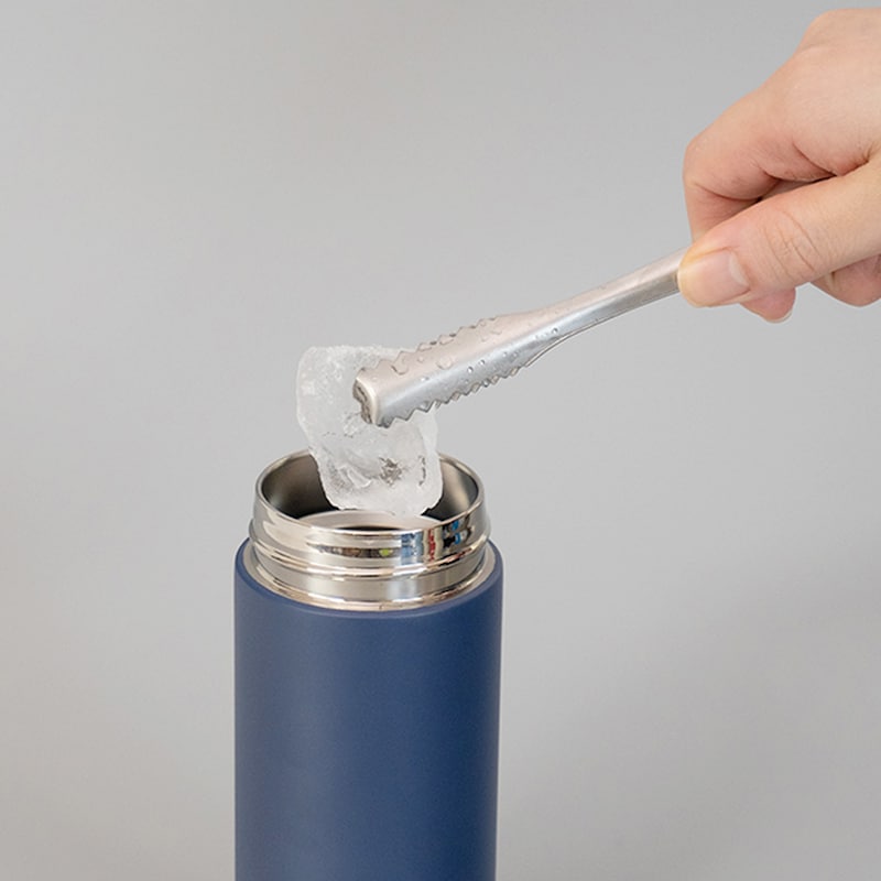 大口で大きめの氷も入れやすい