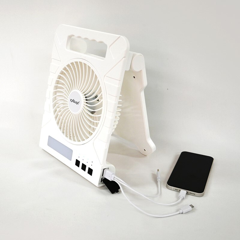 TypeC充電や携帯電話等、外部機器への給電も可能