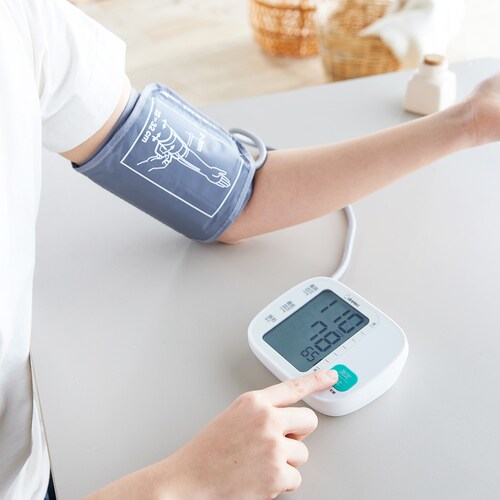 上腕式血圧計