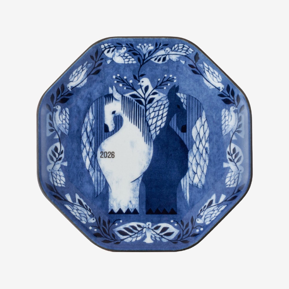 干支デザインで、新年を寿ぐ」福田利之×波佐見 イヤープレート 2026年