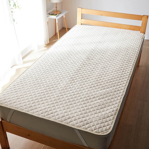 【綿冷感】ドライな肌触りで蒸れにくい敷きパッド