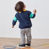 ネイビー／モデル身長84.0cm・80サイズ着用・体重11.8kg
