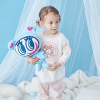 ピーチホイップ／モデル身長84.3cm・80サイズ着用・体重11kg
