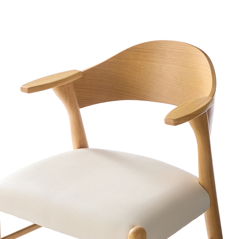 ゆったりもたれられる背もたれ・肘掛部アップ　ナチュラル/チェア