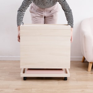底板に置いて本体を被せるだけで収納できます。/2段